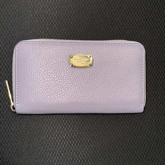 Michael Kors Wallet Size OS Color Lavender Silver - Picture 2 of 9
